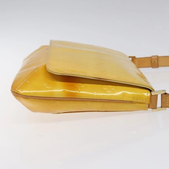 LOUIS VUITTON Monogram Vernis Thompson Street Bag Yellow - Picture 11 of 16
